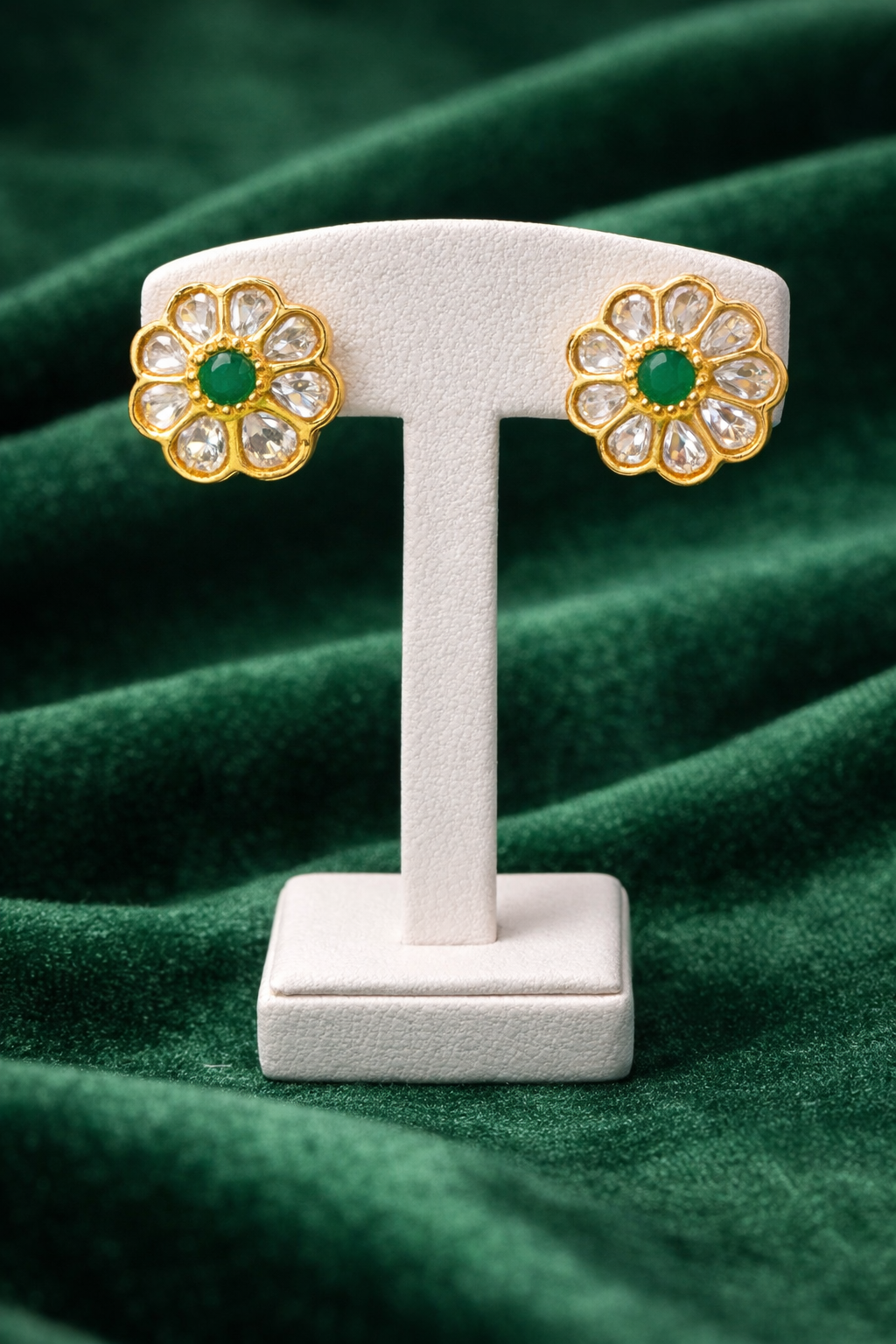 Emerald Flower Stud Earrings 925 Sterling Silver Gold Plated Diamond Kundan Style Bridal Jewelry Green Stone Tops Wedding Gift