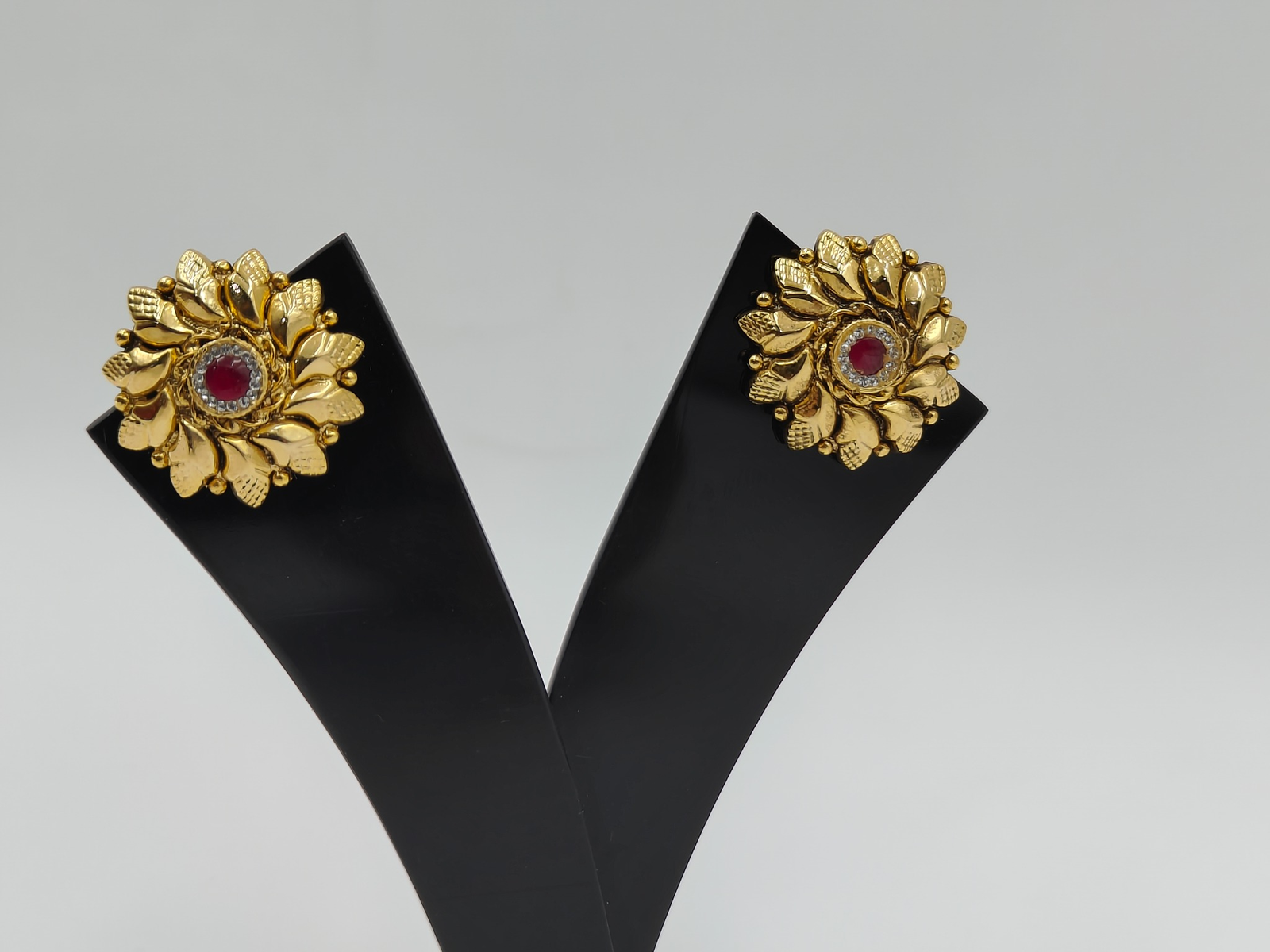 925 Sterling Silver 24k Gold Plated Floral Stud Earrings Ruby Stone Indian Bridal Wedding Jewelry Elegant Gift for Women